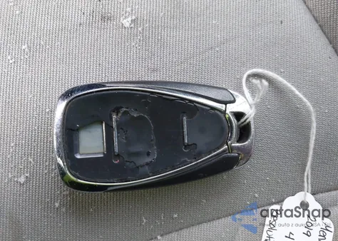 2019 Chevrolet Equinox Ls z USA, uszkodzony, nr VIN 3GNAXHEV8KS504723